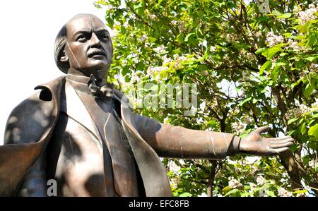 Architektonische Details an der Statue, David Lloyd George, die britischen liberalen Politiker und Staatsmann Stockfoto