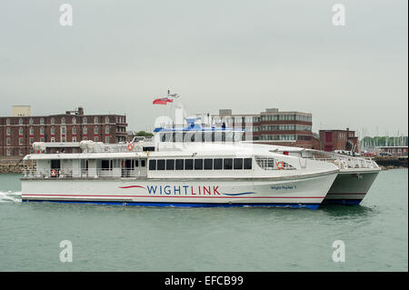 Portsmouth nach Isle Of Wight-Passagier-Fähre Stockfoto