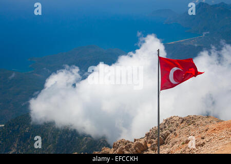 Luftaufnahme von Olympos und Mountain Bereich des zentralen Taurus vom Gipfel des Tahtali. Kemer, Provinz Antalya, Türkei Stockfoto