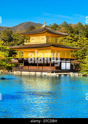 Kinkakuji (Goldener Pavillon), ein Zen-Tempel in Kyoto, Nordjapan. Stockfoto