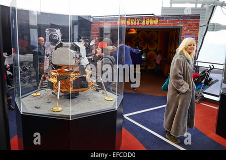 Reiseziel Mond Stufe 3 Etage innerhalb der Rakete-Turm der National Space Centre Leicester UK Stockfoto