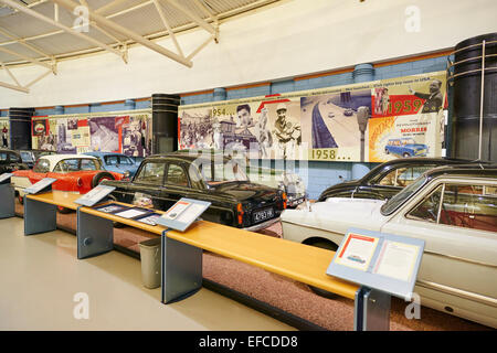 Die Zeit-Straße im Heritage Motor Centre Gaydon, Warwickshire UK Stockfoto