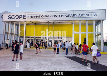 Miami Beach Florida, Scope International Contemporary Art Show, Art Basel Satellite fair, Front, Eingang, Besucher reisen reisen Tour touristischer Tourismus l Stockfoto