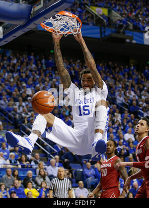 Lexington, Kentucky, USA. 31. Januar 2015. Kentucky Wildcats forward Willie Cauley-Stein (15) warf 2 seiner 12 Punkte, als Nr. 1 Kentucky Alabama 70-55 auf Freitag, 31. Januar 2014 in Lexington, Kentucky Foto von Mark Cornelison besiegte | Personal Credit: Lexington Herald-Leader/ZUMA Draht/Alamy Live-Nachrichten Stockfoto