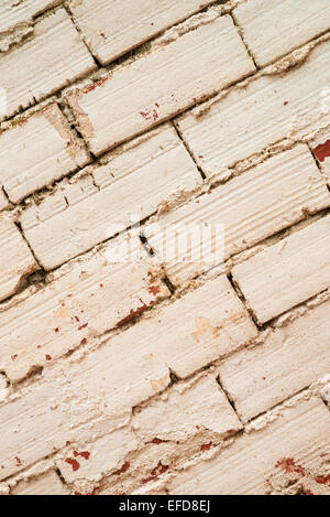 Full-Frame zu nehmen, der eine unvollendete verwitterten Mauer Stockfoto