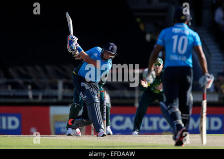 Perth, Australien. 1. Februar 2015. ODI Reihe Finale, Deutschland gegen England, trifft Stuart Broad in Richtung der Grenze. Bildnachweis: Aktion Plus Sport/Alamy Live-Nachrichten Stockfoto