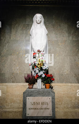 Statue von Szent (Saint, St) Rita, St.-Stephans Basilika, Budapeset Stockfoto