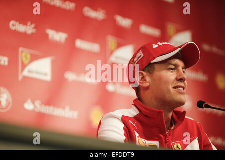 Jerez De La Frontera, Spanien. 1. Februar 2015. SEBASTIAN VETTEL von Deutschland und Scuderia Ferrari spricht mit den Medien nach Tag eins der 2015 Formel1 Vorsaison-Tests in Circuito de Jerez in Jerez De La Frontera, Spanien. Bildnachweis: James Gasperotti/ZUMA Draht/Alamy Live-Nachrichten Stockfoto