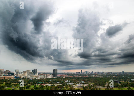 Wolken über der Stadt Houston. Stockfoto