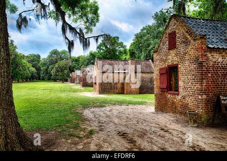 Reihe von Slave Cabins, Boon Hall Plantation, Mount Pleasant, Charleston County, South Carolina Stockfoto