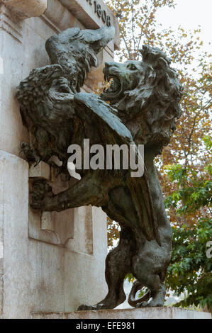 Allegorie auf der Rückseite des Denkmals Agustina im Plaza Portillo, Zaragoza, Aragon, Spanien, Europa Stockfoto