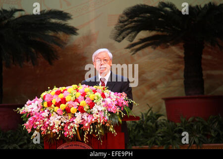 (150202)--HANOI, 2. Februar 2015 (Xinhua)--Nguyen Phu Trong, Generalsekretär der kommunistischen Partei von Vietnam (CPV), richtet sich bei der Zeremonie Jahrestag der Partei 85. Stiftung in Hanoi, Vietnam, 2. Februar 2015. Das CPV wurde am 3. Februar 1930 gegründet. Es gibt derzeit rund 4,4 Millionen Parteimitglieder in Vietnam, nach Angaben von CPV zentrale Organisationskomitee bei einem Treffen letzten Monat veröffentlicht. (Xinhua/Zhang Jianhua) (Lmz) Stockfoto