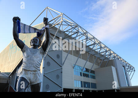 Statue von Leeds United-Legende Billy Brenmer außerhalb ihrer Elland Road Fußball Boden, in Leeds, West Yorkshire, England Stockfoto