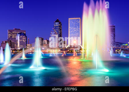 Jacksonville, Florida, USA Skyline am Brunnen. Stockfoto