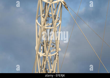 Engen Ernte von der Infrastruktur des Dachs und Bogen in der neuen Wembley Stadion Arena London hautnah Stockfoto