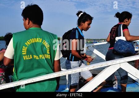 Ticket-Haus im Dock - Port in PUERTO PIZARRO. Abteilung von Tumbes. Peru Stockfoto