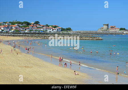 Sandstrand in der Bucht von Ciboure Stockfoto