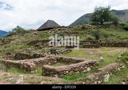 Archäologische Stätte von kotosh (2300-1200 V.chr.). huánuco Abteilung. Peru. Stockfoto