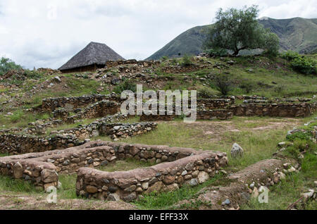 Archäologische Stätte von kotosh (2300-1200 V.chr.). huánuco Abteilung. Peru. Stockfoto