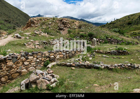 Archäologische Stätte von kotosh (2300-1200 V.chr.). huánuco Abteilung. Peru. Stockfoto