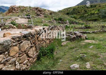 Archäologische Stätte von kotosh (2300-1200 V.chr.). huánuco Abteilung. Peru. Stockfoto