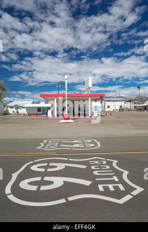 ROYS MOTEL CAFE ROUTE 66 SCHILDE NATIONAL TRAILS HIGHWAY AMBOY KALIFORNIEN USA Stockfoto