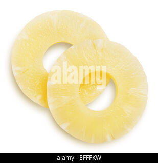 Scheibe Ananas isoliert auf weiss. Clipping-Pfad Stockfoto