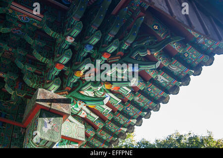 traditionelle koreanische Dach Decke Stockfoto