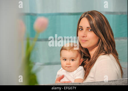Porträt der glückliche Mutter und baby Stockfoto