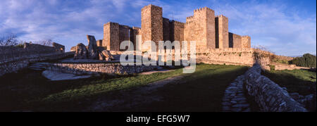 Schloss der Paramentensammlung Kalifen Periode (9.-11. Jh.). Trujillo. Provinz Cáceres. Extremadura. Spanien. Stockfoto