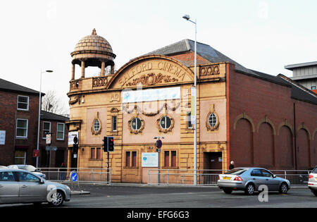 Salford Manchester Lancashire UK - das alte Salford Kino nun die neue Ernte Christian Fellowship church Stockfoto