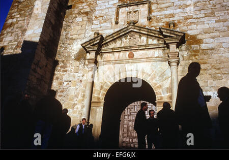 Kirche von San Martin (14. Jh.). Plaza Mayor. Trujillo. Provinz Cáceres. Spanien Stockfoto