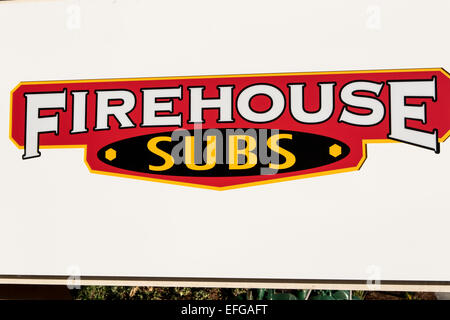 Firehouse Subs ist eine US-amerikanische Fast-Food-Restaurant-Kette gegründet 1994 von Feuerwehrmann Brüdern Robin und Chris Sorensen Stockfoto