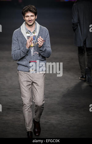 Barcelona, Katalonien, Spanien. 3. Februar 2015. ANDRES VELENCOSO SEGURA-Spaziergänge auf dem Laufsteg während der Desigual Herbst/Winter 2015-2016-Modenschau am 080 Barcelona Fashion Model und Schauspieler. Bildnachweis: Matthias Oesterle/ZUMA Wire/ZUMAPRESS.com/Alamy Live-Nachrichten Stockfoto