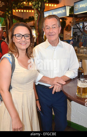 Eröffnung der jährlichen Kirmes "Cranger Kirmes" Herne mit: Michelle Muentefering, Franz Muentefering Where: Crange, Deutschland wenn: 1. August 2014 Stockfoto