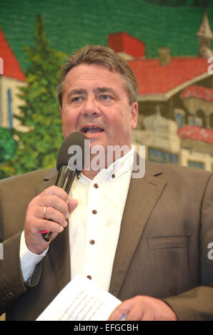 Eröffnung der jährlichen Kirmes "Cranger Kirmes" Herne mit: Sigmar Gabriel Where: Crange, Deutschland wenn: 1. August 2014 Stockfoto