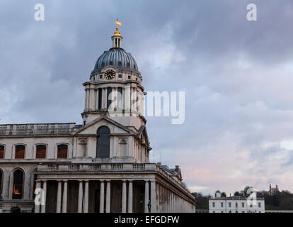 Royal Naval College Kuppel in der Abenddämmerung mit House und Royal Observatory in der Ferne der Königin Stockfoto