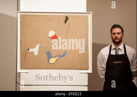 London, 3. Februar 2015.  Sotheby's surrealistische Kunst Evening Sale, am 3. Februar 2015, kennzeichnete eine wunderbare Auswahl an Kunstwerken von vielen der wichtigsten Kennzahlen der surrealistischen Bewegung.  Angebote wurden Werke von René Magritte, Paul Delvaux, Francis Picabia, Dalí, Ernst, Masson und Man Ray.  Im Bild: "Peinture (L'oiseau)" von Joan Miró, verkauft für £1. 5m (Hammerpreis).   Bildnachweis: Stephen Chung/Alamy Live-Nachrichten Stockfoto