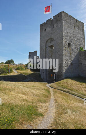 Außerhalb der Stadtmauern mit Türmen in Visby, Gotland, Schweden Stockfoto