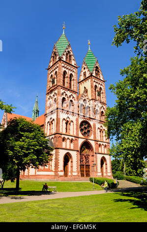 Freiburg Im Breisgau, Deutschland. Herz-Jesu-Kirche (1897) in Stuhlinger-Kirchplatz Stockfoto