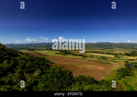 Blick vom Aussichtspunkt Mirador über das Valle de Los Ingenios, Provinz Sancti Spiritus, Kuba Stockfoto
