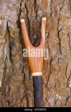 Traditionelle Handarbeit aus Holz Spazierstock mit Churchill thumbstick Griff Stockfoto