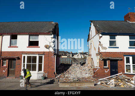 Aberystwyth, Wales, UK. 4. Februar 2015. Eine Reihe von Reihenhäusern in Glyn Road, Aberystwyth (kontrovers) abgerissen um Platz für ein Tesco Superstore Credit: Alan Hale/Alamy Live News Stockfoto