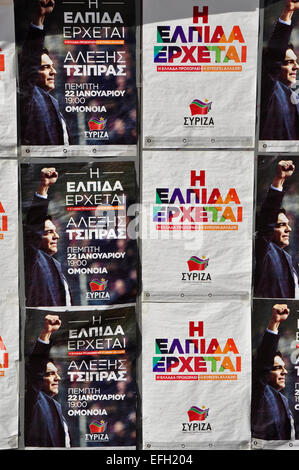 Plakate für Anti-strenge politische Partei Syriza radikalen linken Koalition, die die 25. Januar 2015 griechische nationale Wahlen gewonnen Stockfoto