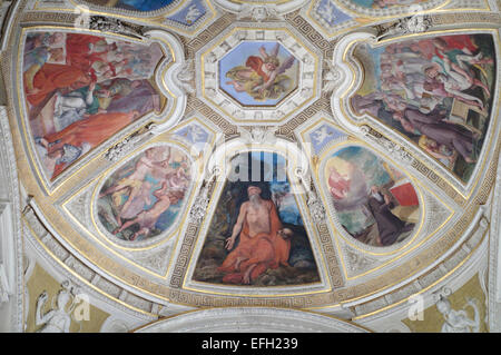 Italien, Emilia Romagna, Forlì, San Mercuriale Kirche, Innenansicht Stockfoto