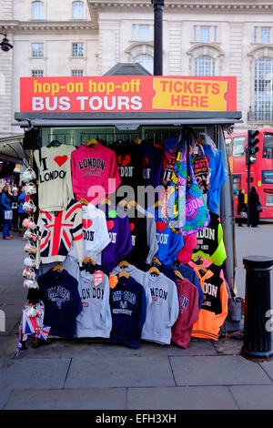 London-Souvenir-Stall und Ticketschalter - Piccadilly Circus Stockfoto
