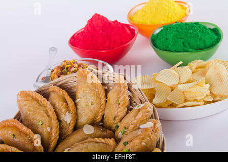 indische Festival Holi Farbe und Süßigkeiten niemand Stockfoto
