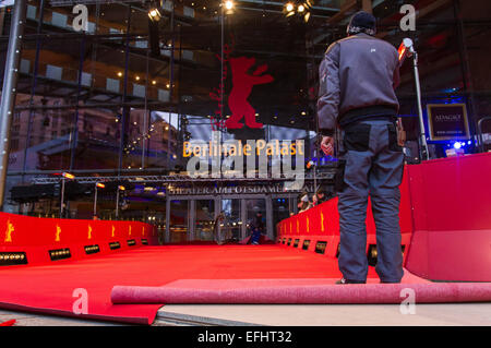 Berlin, Deutschland. 4. Februar 2015. Dem roten Teppich bei der 65. Berlin International Film Festival/Berlinale 2015 am 4. Februar 2015 in Berlin, Deutschland. / Picture Alliance © Dpa/Alamy Live-Nachrichten Stockfoto