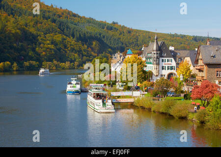 Blick auf Traben, Traben-Trarbach, Mosel, Rheinland-Pfalz, Deutschland, Europa Stockfoto