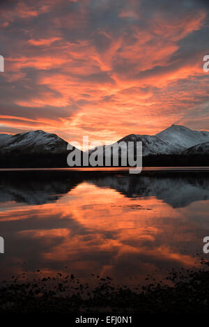 Sonnenuntergang über Causey Hecht und Derwentwater, englischen Lake District. Stockfoto